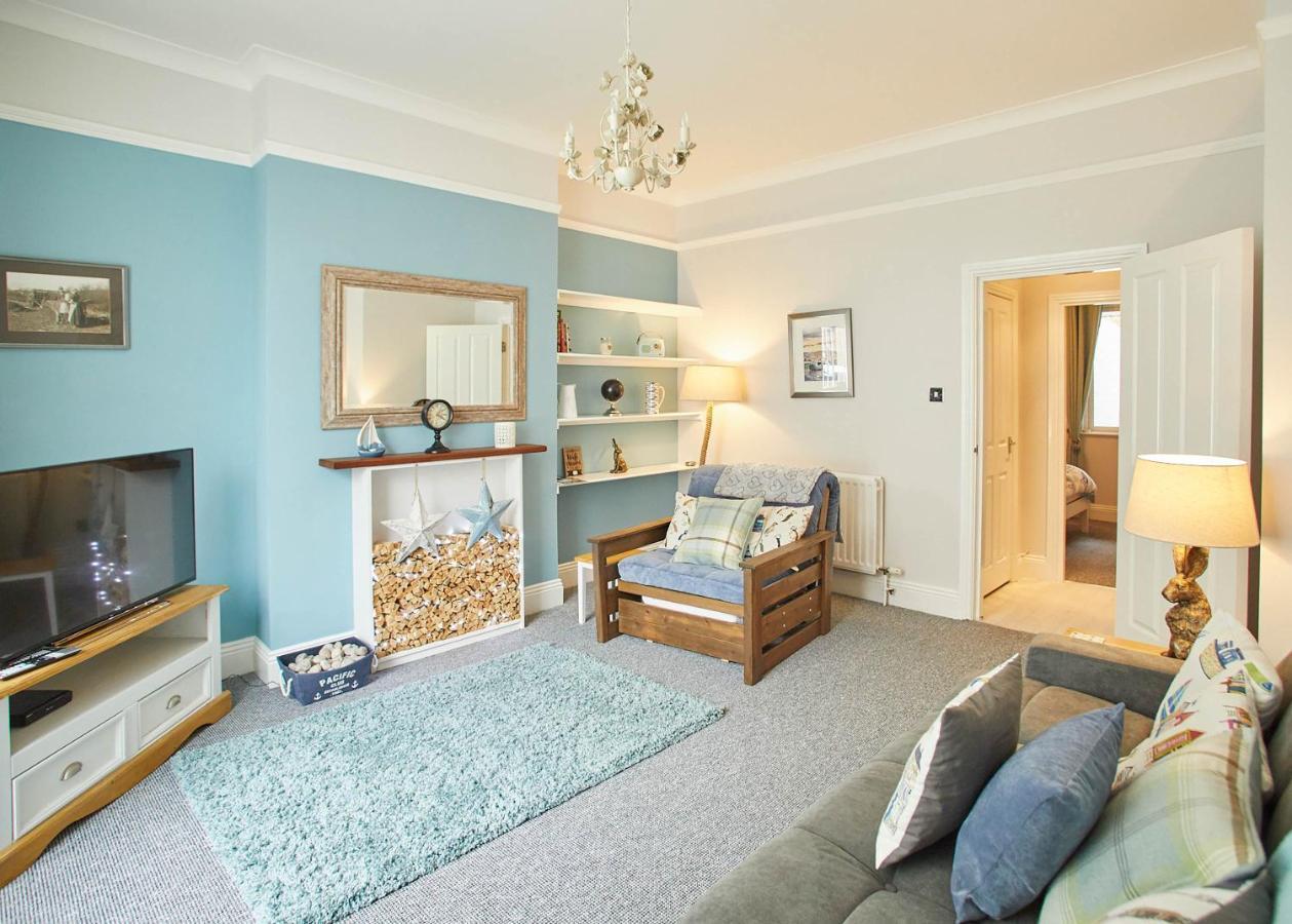 Apartment Host & - The First Port Of Call