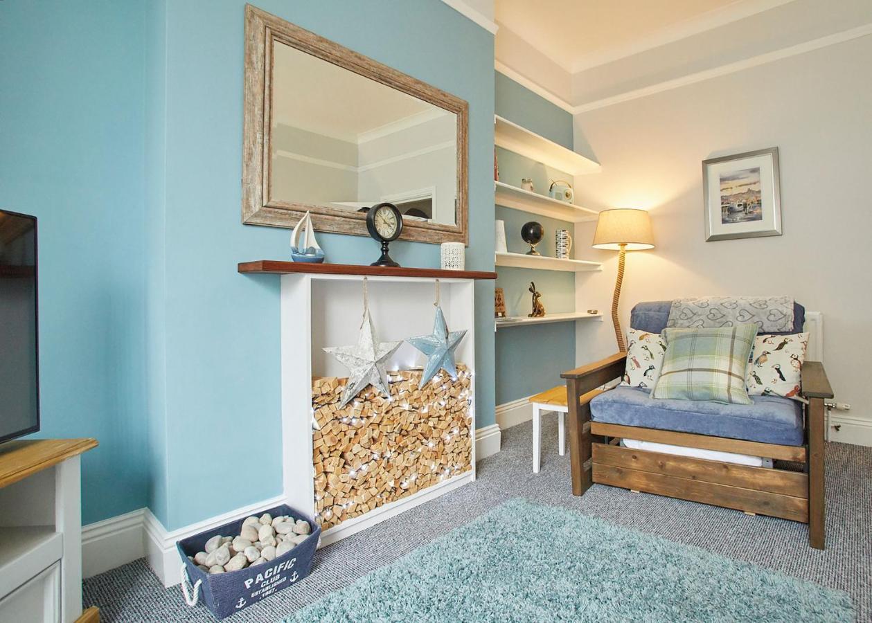 Apartment Host & - The First Port Of Call